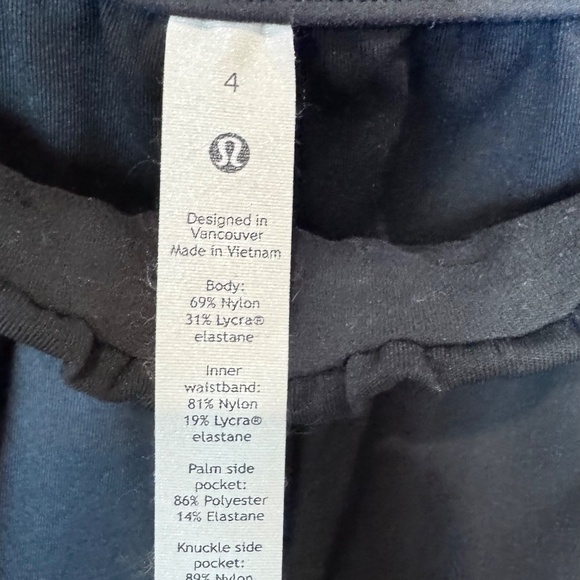 Lululemon Keep Moving pant 7/8 High Rise in Black Size 4 GUC - Picture 7 of 8